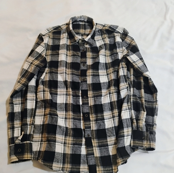 Alwynlon Other - Men's Plaid Button Down Shirt in Black, White, and Tan